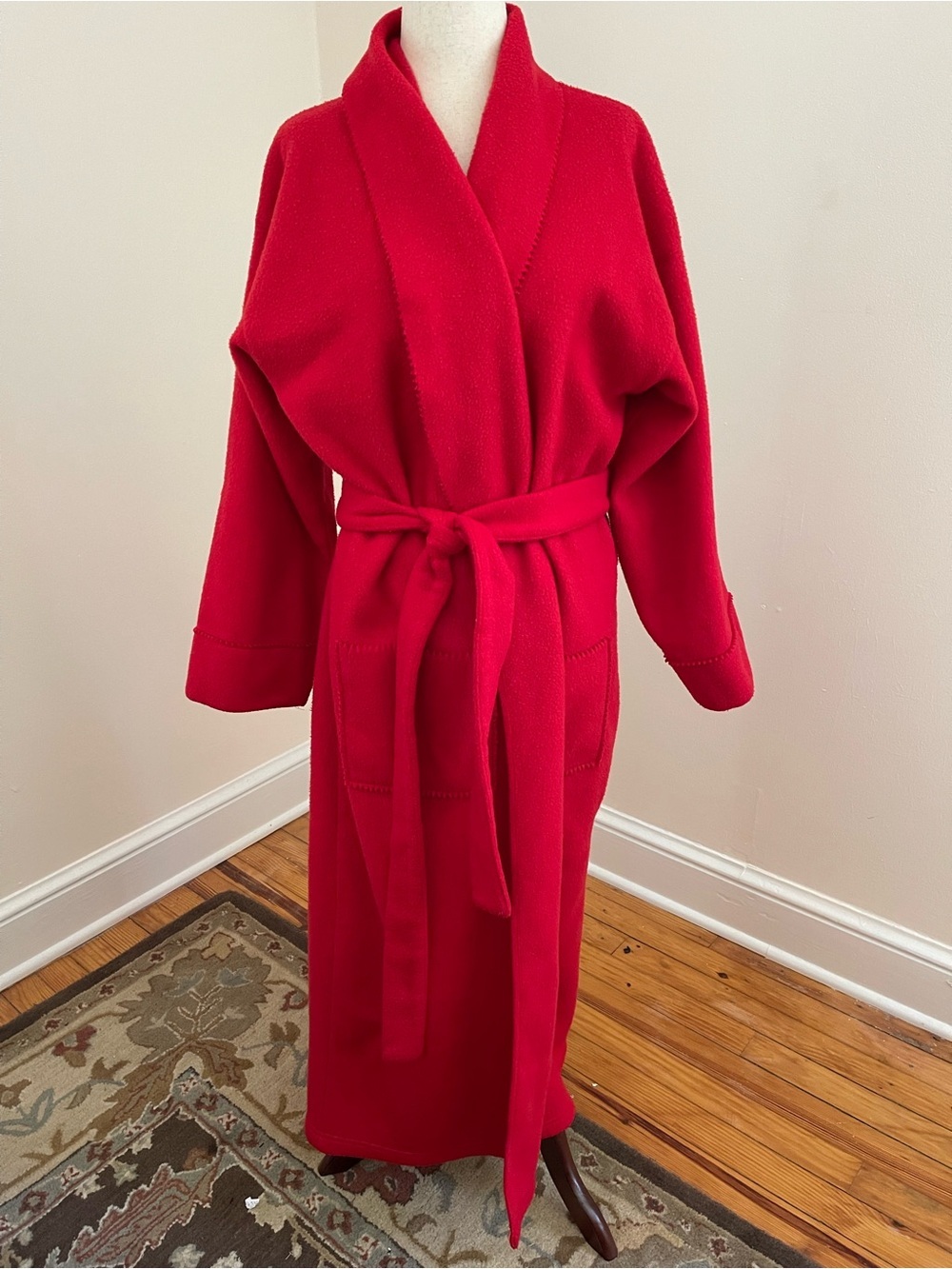 Vintage Victoria’s Secret Red Fleece Wrap Robe Medium Long Belted